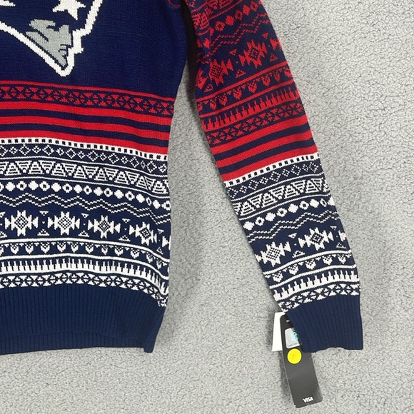 NFL New England Patriots v-neck long sleeve sweater men’s small pullover stretch - Picture 5 of 14